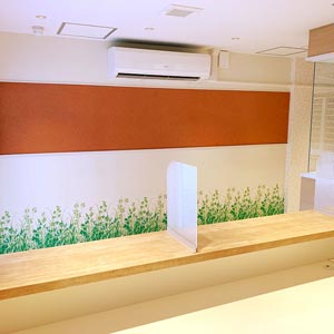 東淀川／処方箋薬局の内装